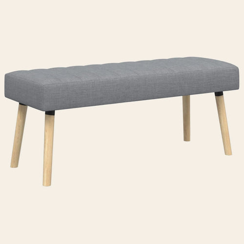 Banc de lit Colbert gris clair en tissu capitonné, vue de trois quarts