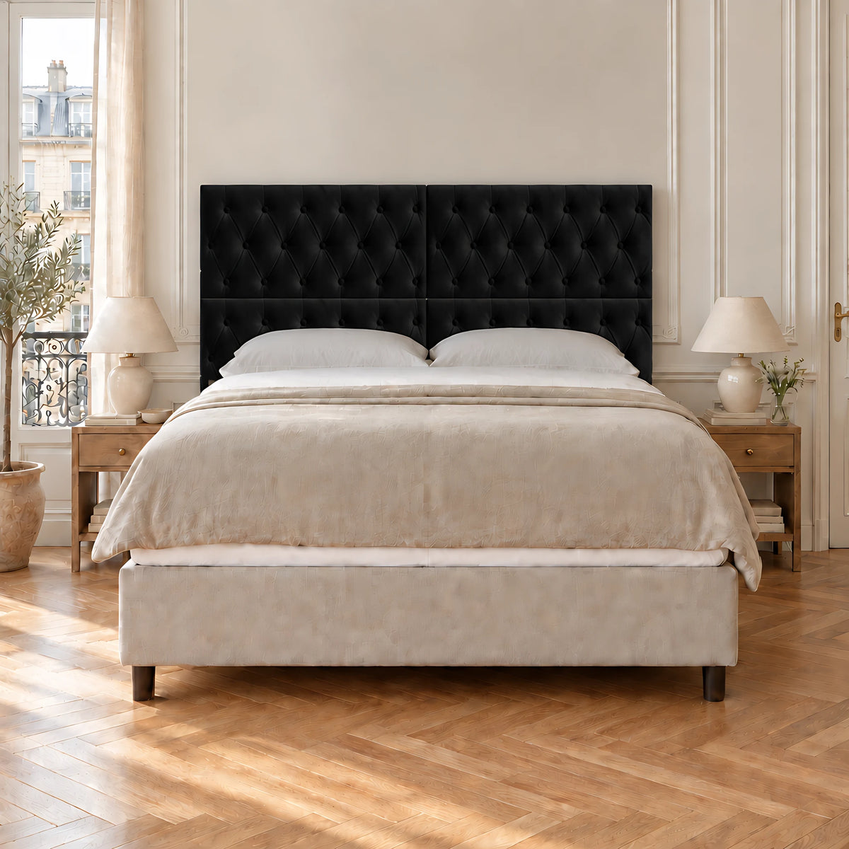 Tête de lit Concorde noir derrière un lit double, vue de face