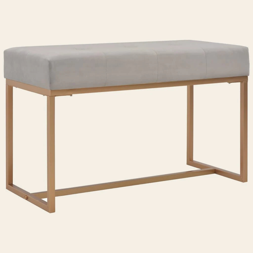 Banc de lit Valois gris en velours et métal doré, vue de trois quarts