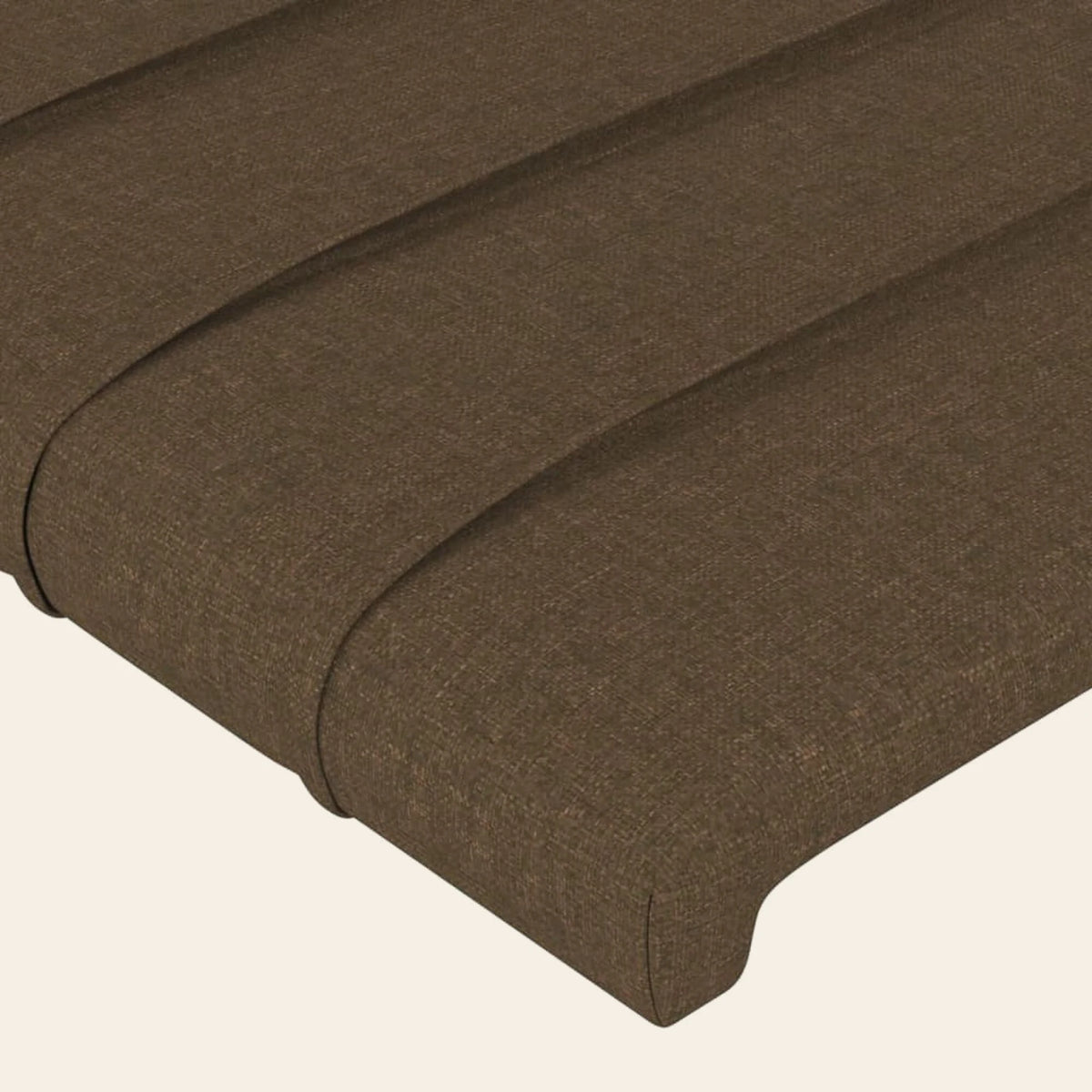 Gros plan du tissu chocolat de la tête de lit Bagatelle