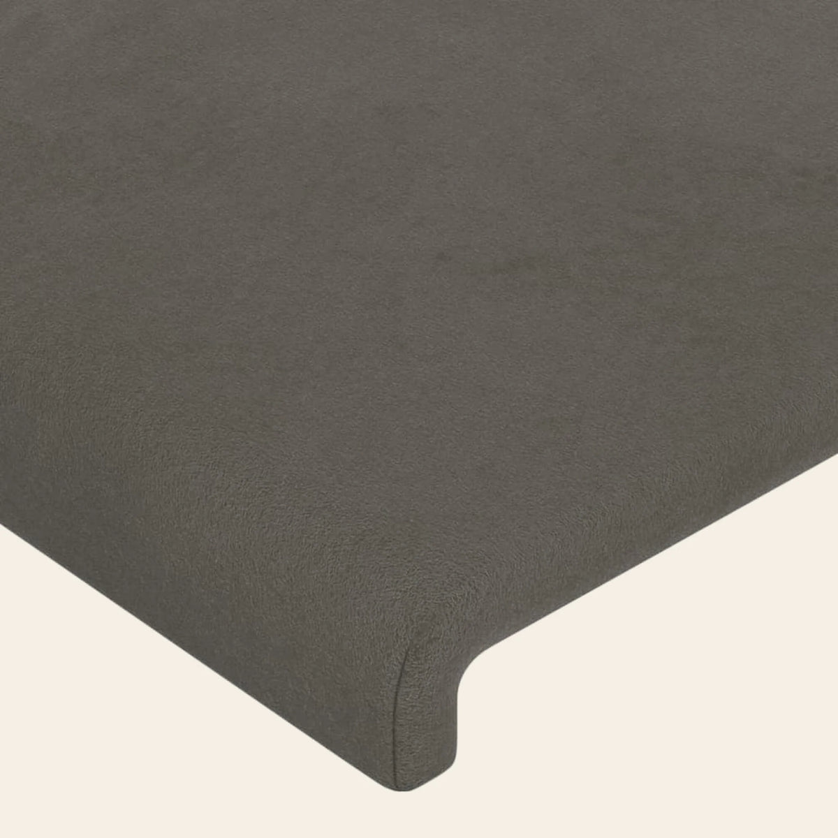 Gros plan du velours lisse gris anthracite de la tête de lit Châtelet