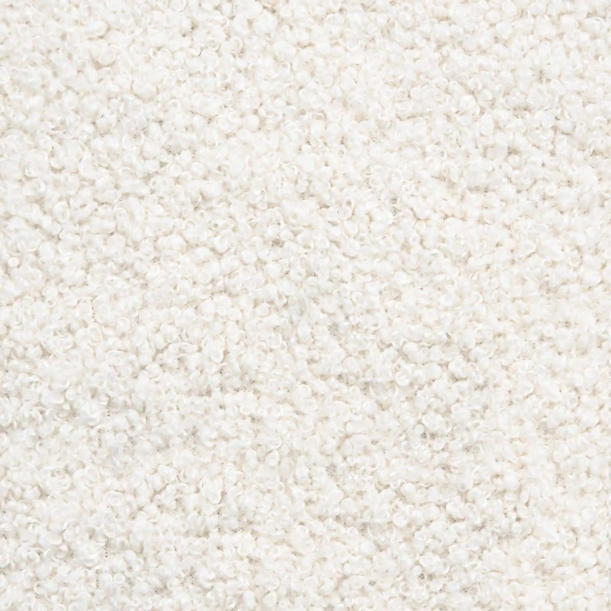 Gros plan sur le tissu bouclé écru du banc de lit Véro-Dodat